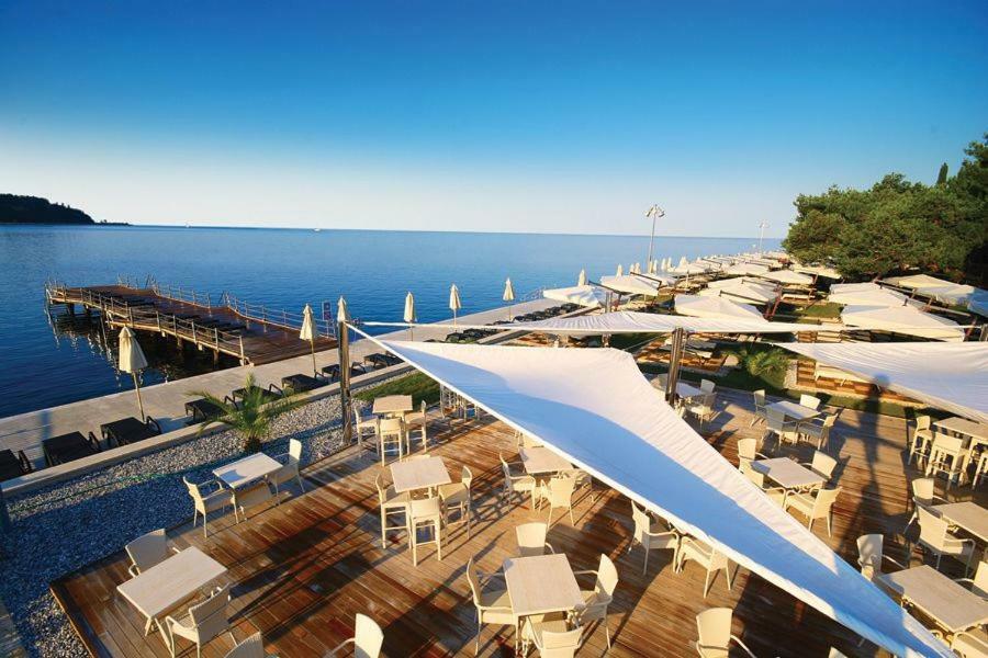 Floating Sea House Portorose Hotell Exteriör bild